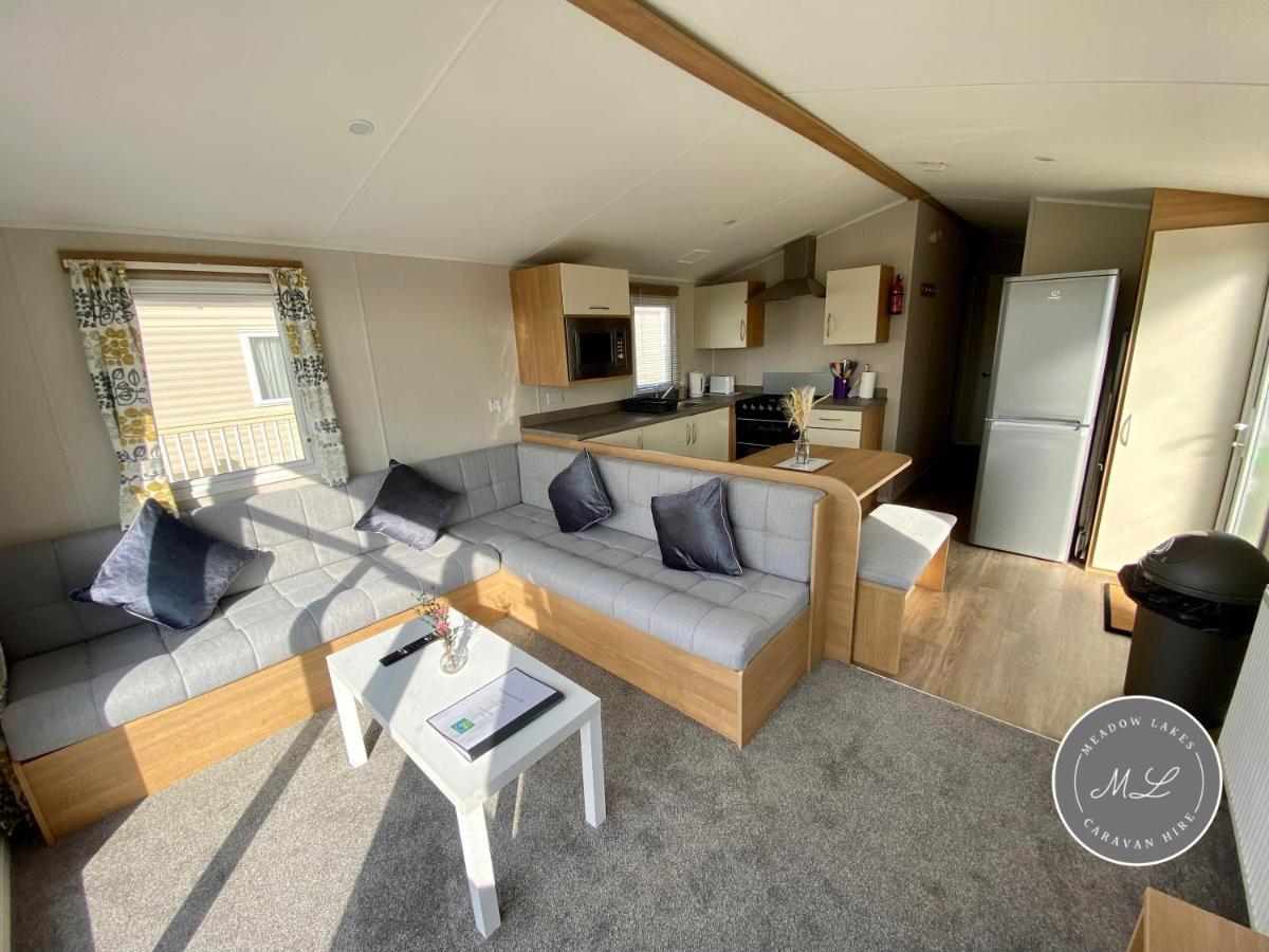 Palm Grove 181- Golden Palm - Pet Friendly, Wifi, Central Heating, Bed Linen - Meadow Lakes Caravan & Lodge Hire Chapel Saint Leonards Exterior foto